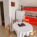 Cosic شقة Grebaštica