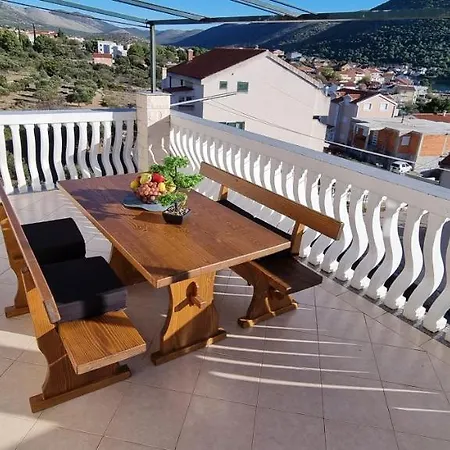Apartament Cosic