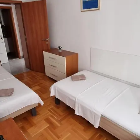 Cosic Apartment