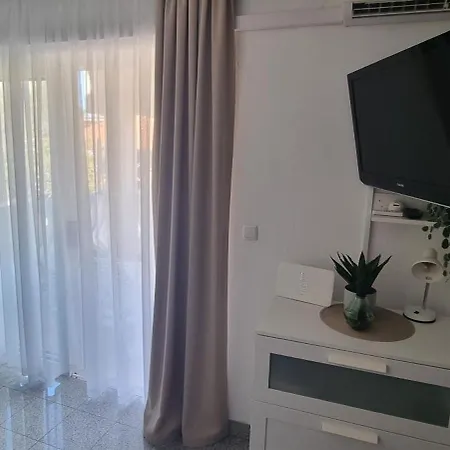 Cosic Apartament Grebaštica